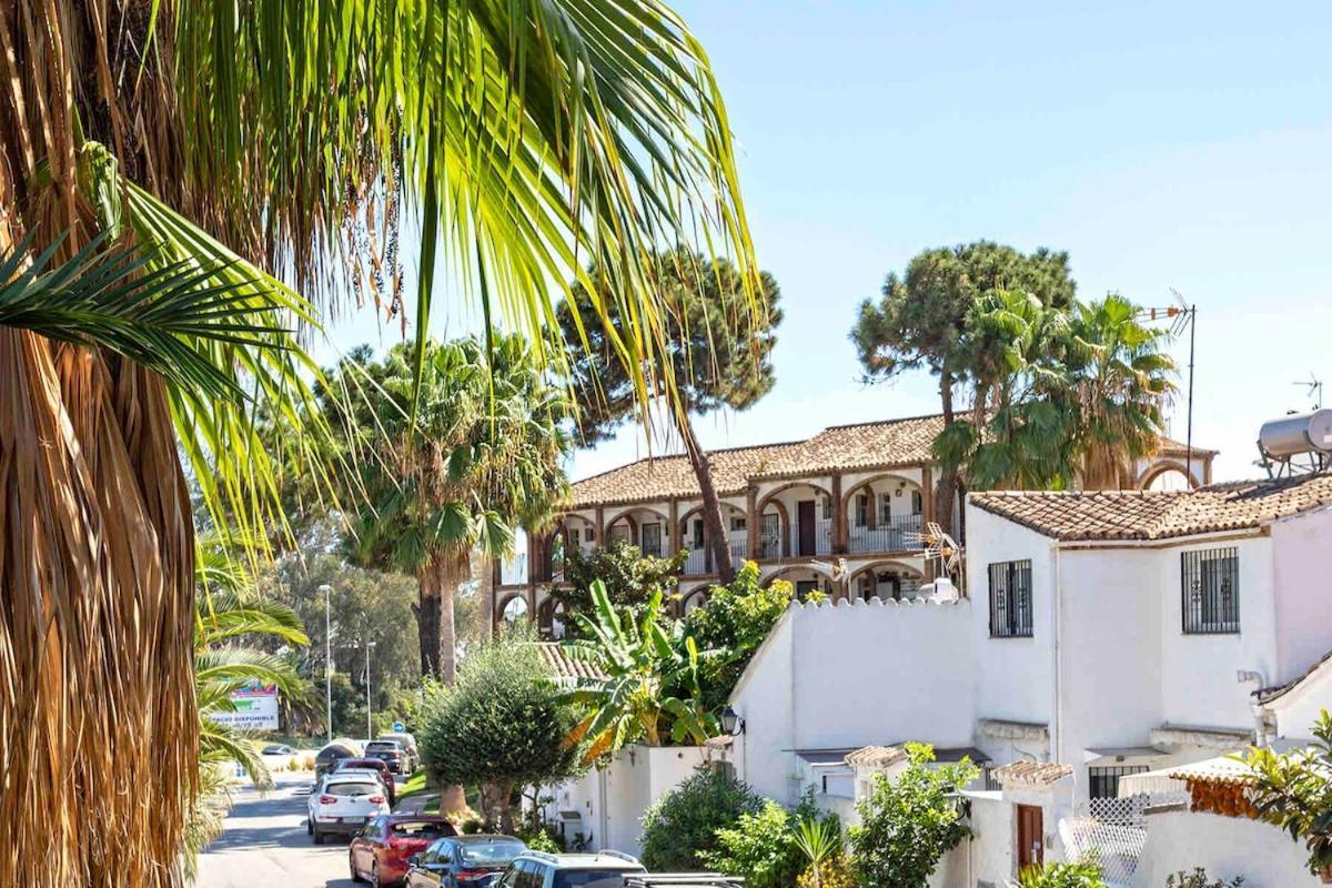 Escape At Marbella, Premium Apartment, 5min On Appartement Marbella